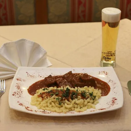 Alpenhotel Tauernstueberl Szálloda 3*