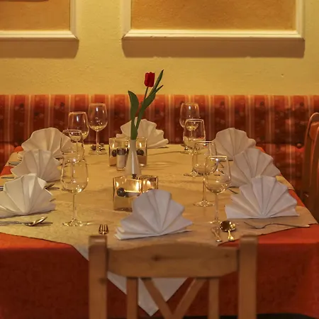 Alpenhotel Tauernstueberl Szálloda 3*