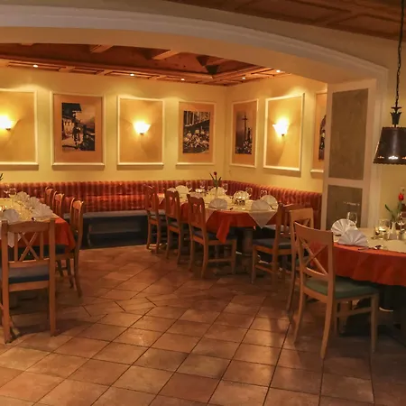 Alpenhotel Tauernstueberl