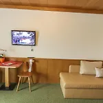 Alpenhotel Tauernstueberl 3*