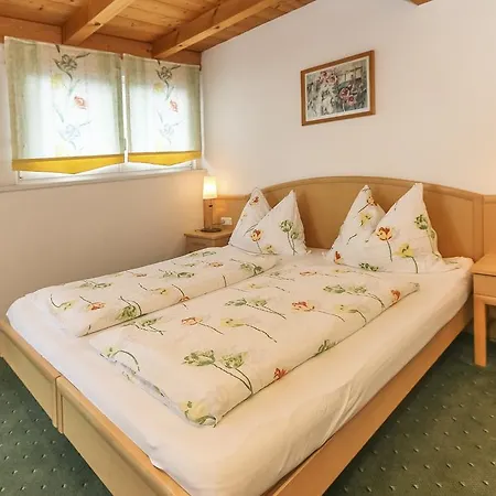 ホテル Alpenhotel Tauernstueberl