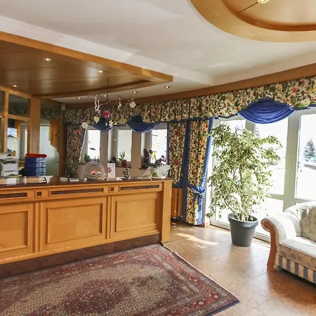 Alpenhotel Tauernstueberl 3* צל-אם-זי